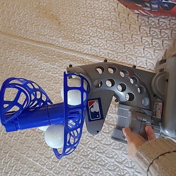 Franklin Electronic Baseball Pitching Machine - Picture 3 of 6